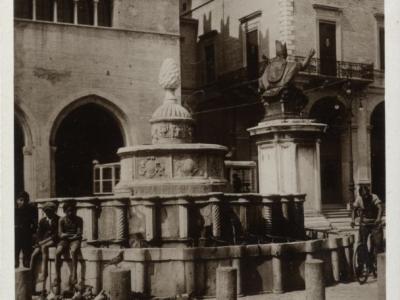 Rimini, Piazza Cavour, Fontana, ca. 1930