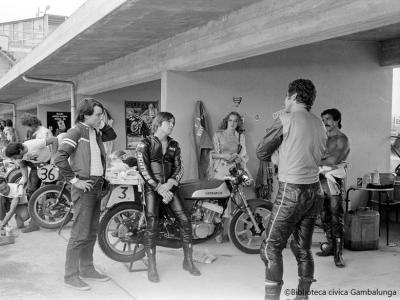 L'ultima volta (Misano Adriatico, 14 luglio 1976), autodromo di Santa Monica (Misano Adriatico), tra gli attori Massimo Ranieri e Eleonora Giorgi, Archivio D. Minghini