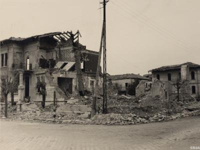 Rimini, via Roma angolo via Dante, 1944 (Foto Moretti Film, Album Maioli, 1943-1944)