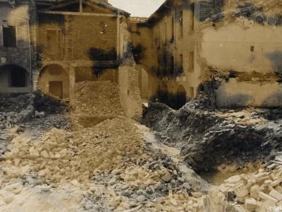 Rimini, vicolo S. Bernardino, 1944 (Foto Moretti Film, Album Maioli, 1943-1944)
