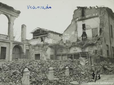 Rimini, Vescovado, 1944 (Foto Moretti Film, album dei provini)