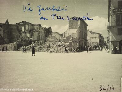 Rimini, via Garibaldi da Piazza Tre Martiri, 1944 (Foto Moretti Film, album dei provini)