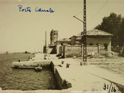 Rimini, Porto-canale, 1944 (Foto Moretti Film, album dei provini)