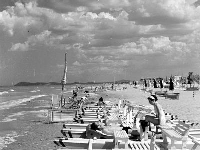 Rimini. La spiaggia, 1956 (Archivio APT, APT 20_009)