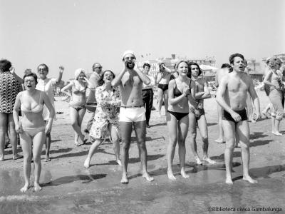 Rimini. La spiaggia, fot. Davide Minghini, 1970 (Archivio fotografico D. Minghini, MIN 4794_08_044)