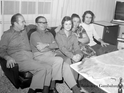 Gabriella Marchi con la famiglia, da sinistra il fratello Emanuele, la mamma Olimpia Rosa, il padre Marino (Foto D. Minghini)