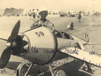 1949. Piccoli aviatori prima del decollo (sezione Palette e secchielli) fotocartolina da Collezione Mauri (MAU-112_051)