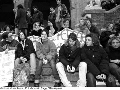 Manifestazione studentesca, 1998 (Archivio Raggi/Riminipress)